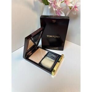 Tom Ford Translucent Finishing Powder 01 Alabaster Nude